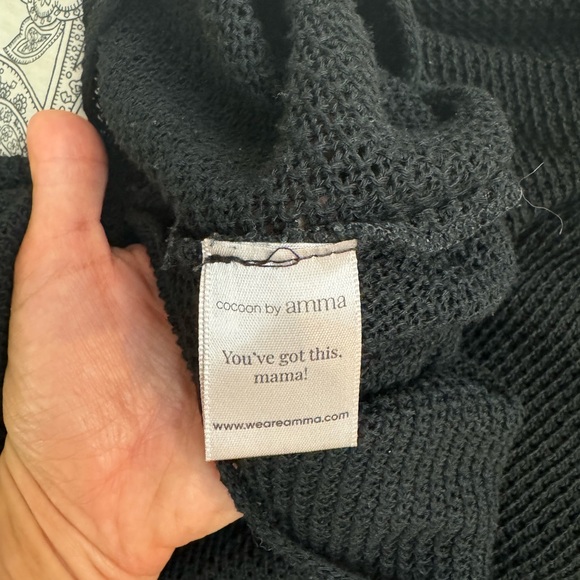 Maternity Nursing Cocoon by We Are Amma in BLACK - Picture 6 of 7